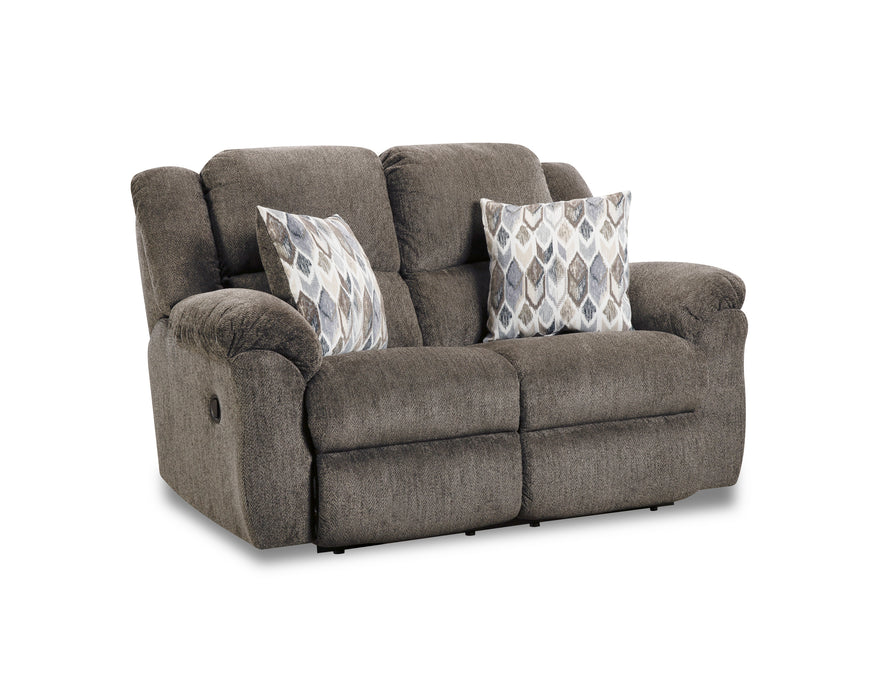 Newport Reclining Loveseat W/Pillows
