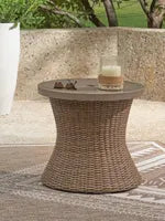 Laguna Heights Round End Table w/UMB OPT